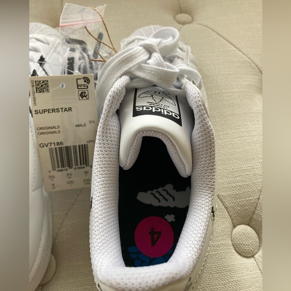 NEW Adidas sneakers - Picture 10 of 10